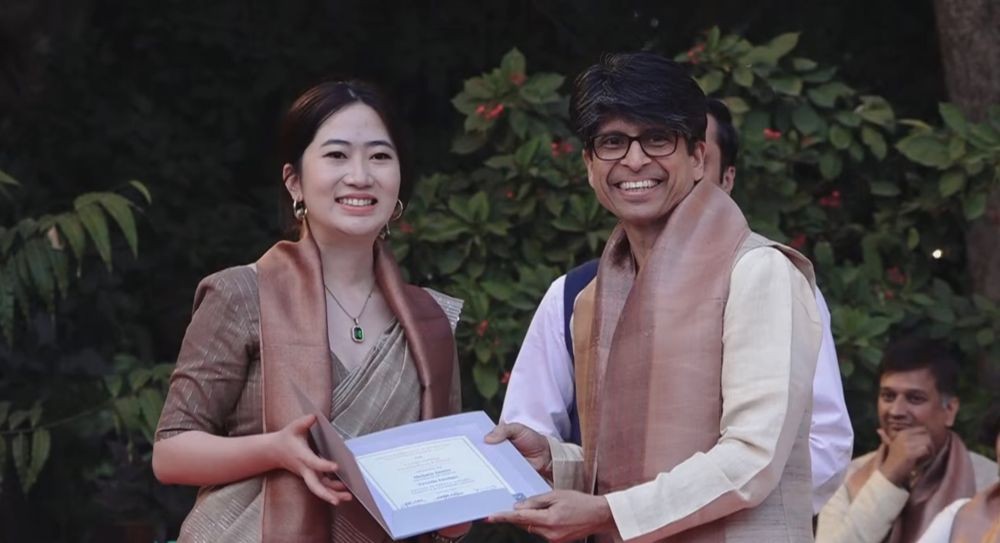 Meisen Jamir receives the Shanta Keshavan and N Keshavan Endowment Award (Outstanding Graduation Project award) from Chief Guest, Pramod Varma during the 43rd Convocation Ceremony of the National Institute of Design (NID), Ahmedabad held on January 4.
